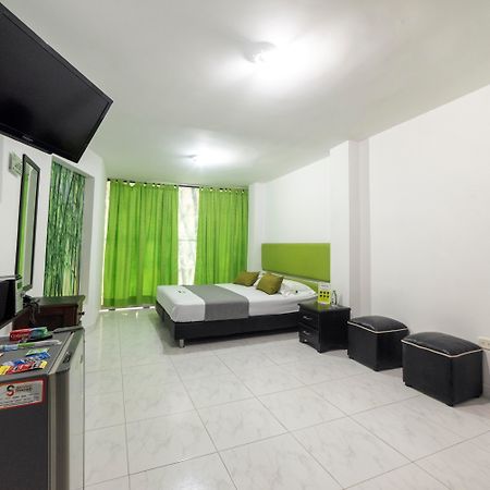 Hotel Paradise Lleras Medellín Exteriér fotografie