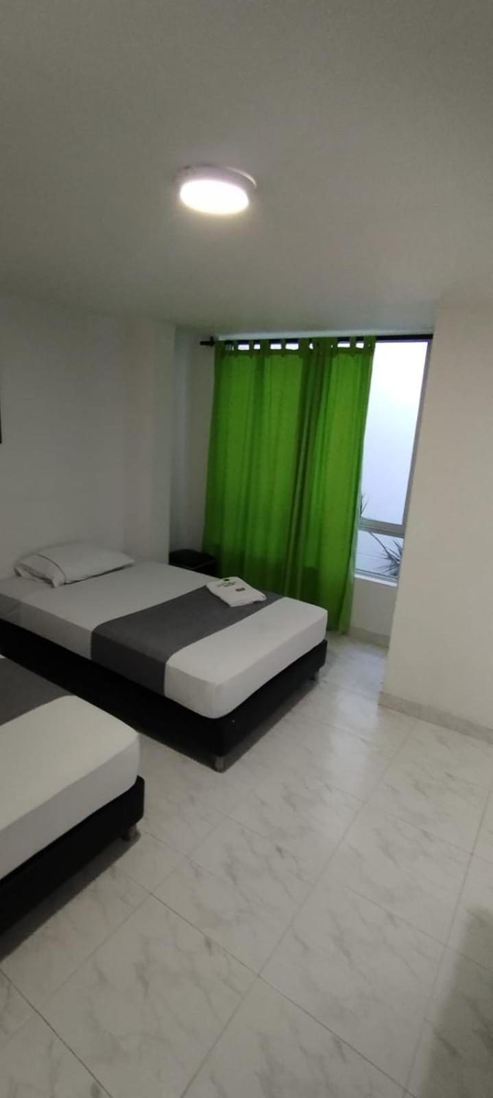 Hotel Paradise Lleras Medellín Exteriér fotografie