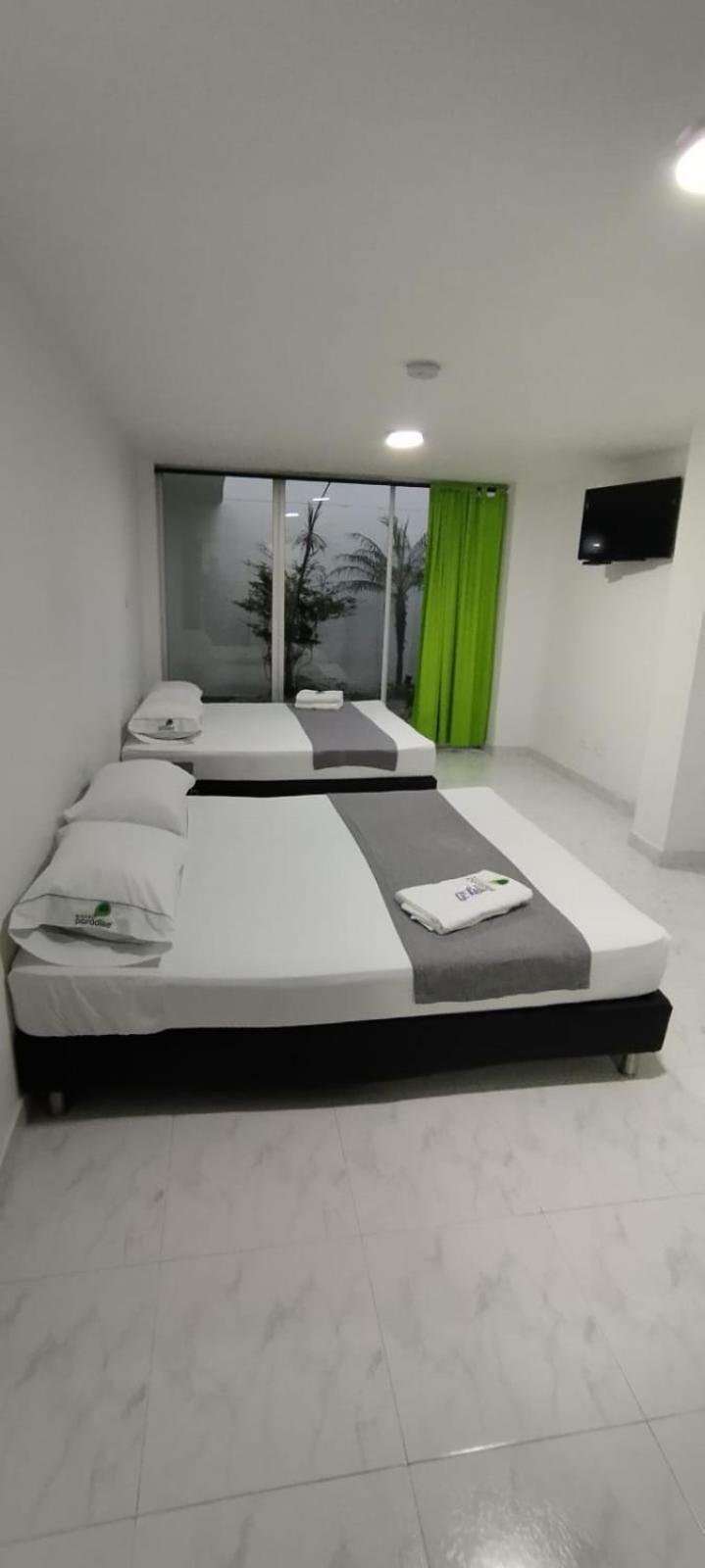 Hotel Paradise Lleras Medellín Exteriér fotografie