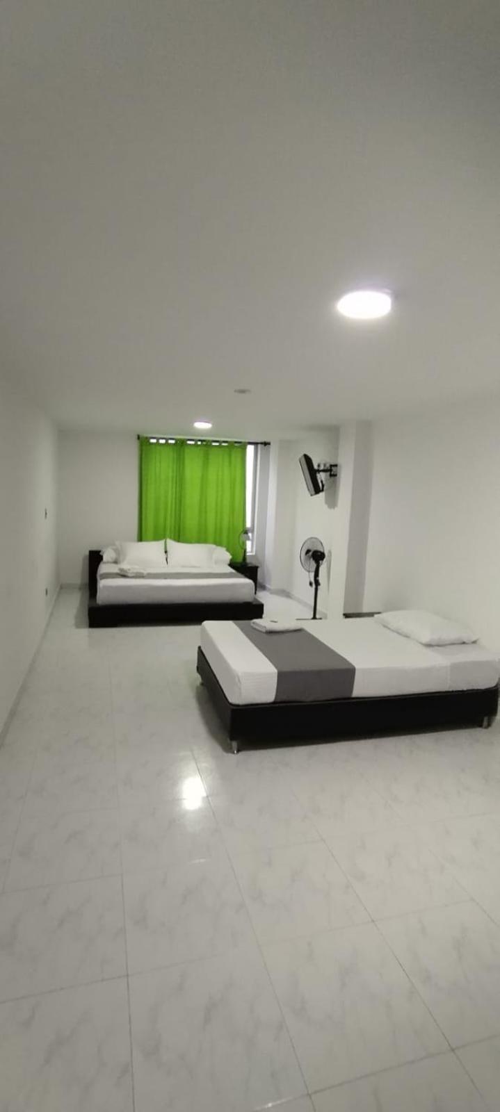 Hotel Paradise Lleras Medellín Exteriér fotografie