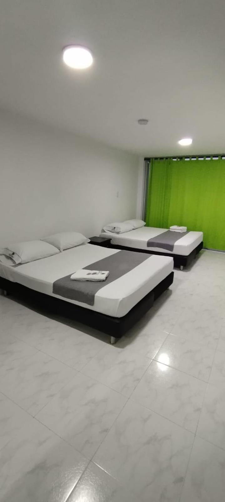 Hotel Paradise Lleras Medellín Exteriér fotografie