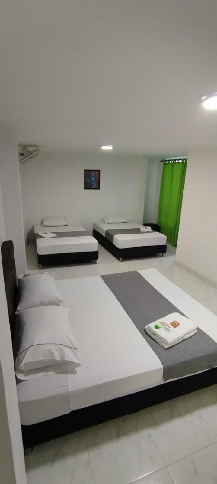 Hotel Paradise Lleras Medellín Exteriér fotografie