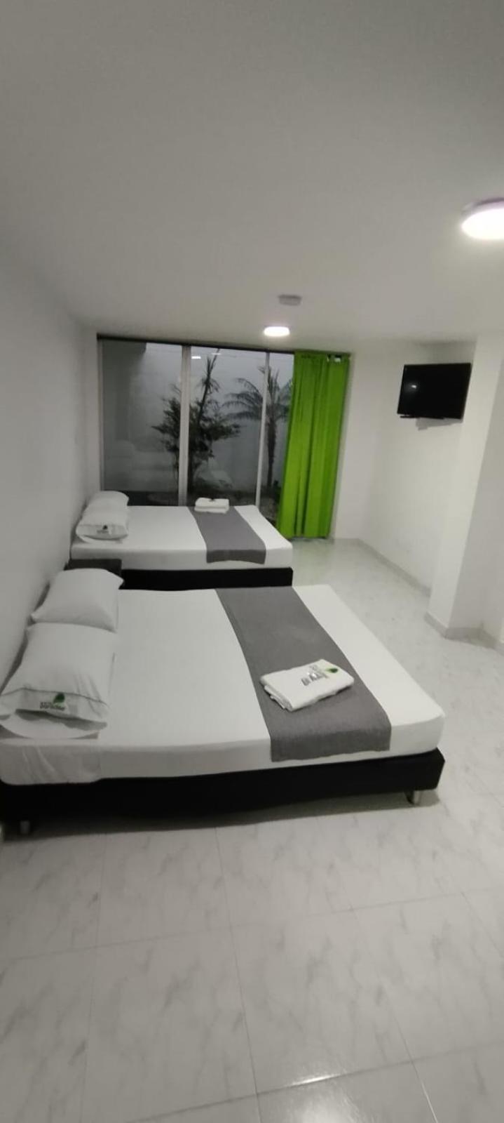 Hotel Paradise Lleras Medellín Exteriér fotografie