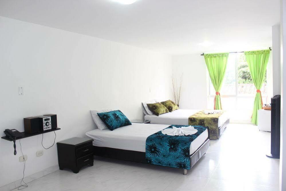 Hotel Paradise Lleras Medellín Exteriér fotografie